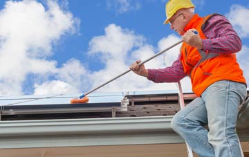 Pant Glas soft wash roof cleaning